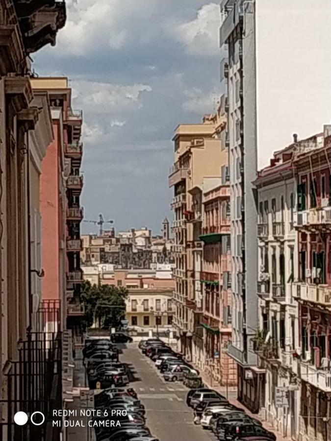 Le Suite Del Teatro Cucinino Privato Tarento Exterior foto